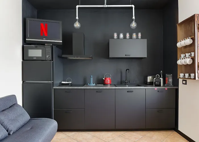 Casa Di Betty - Del Segrino *